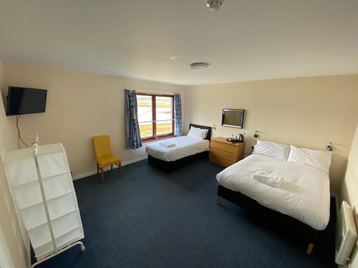 Waterfront Lodge - Accommodation Only Fort William Exterior foto